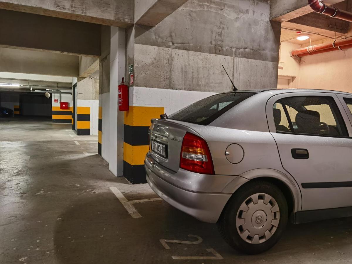 Grandpa'S Tree - Private Garage Apartment Split Luaran gambar