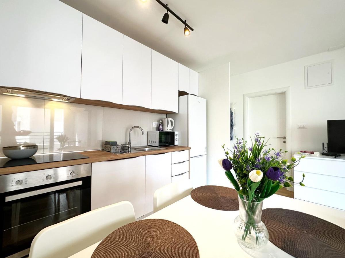 Grandpa'S Tree - Private Garage Apartment Split Luaran gambar